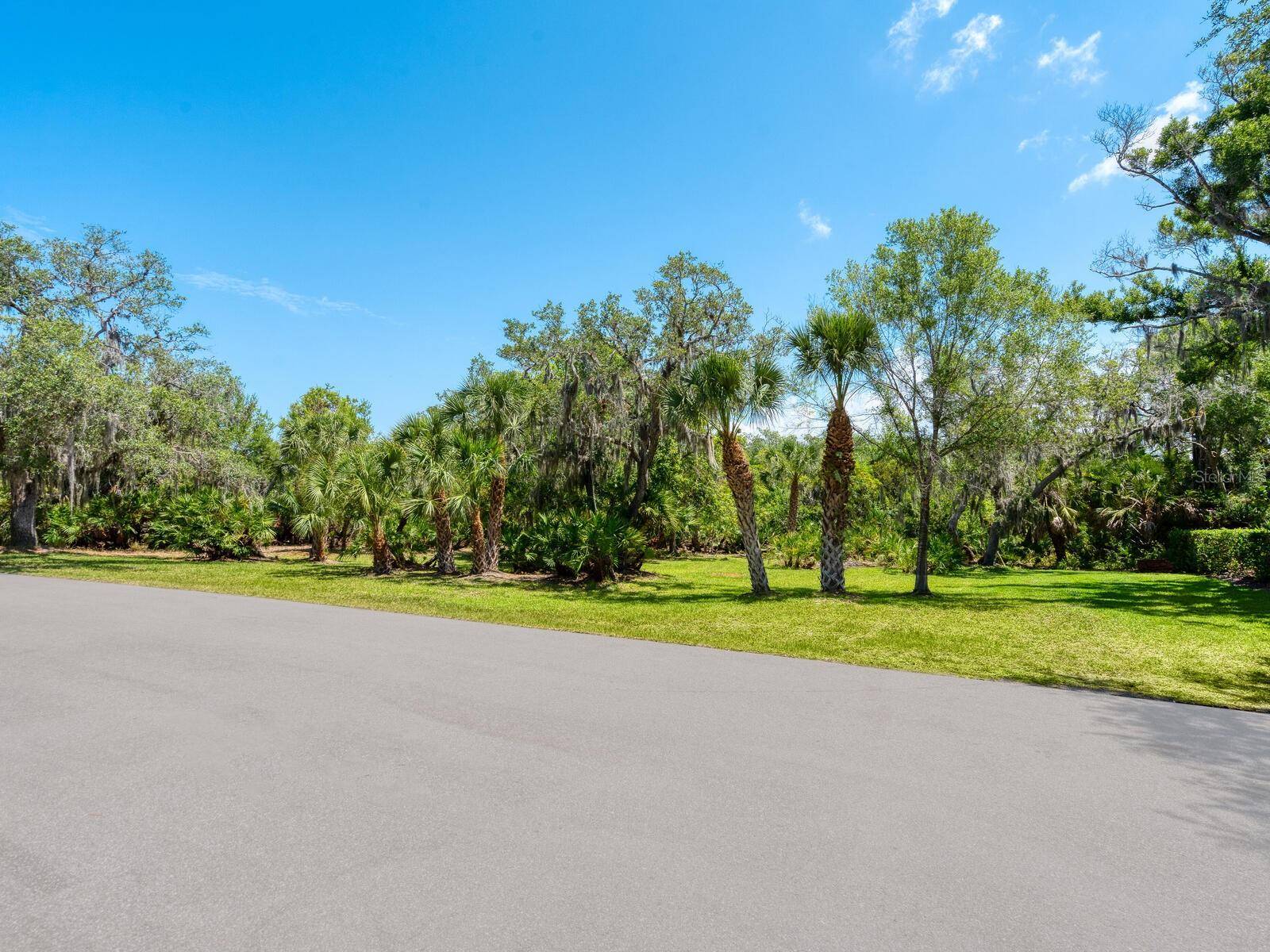 Osprey, FL 34229,216 OSPREY POINT DR