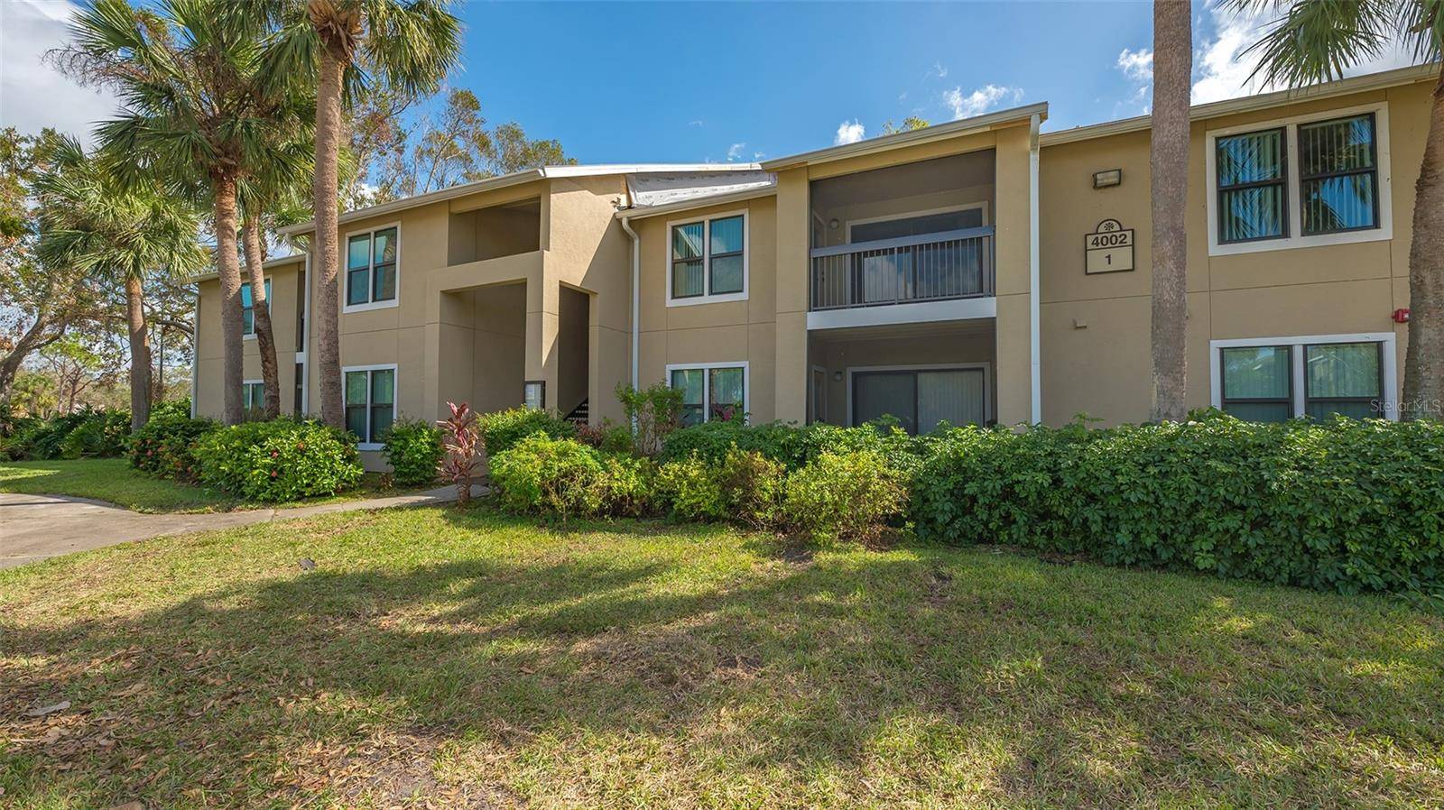 Sarasota, FL 34238,4002 CROCKERS LAKE BLVD #23