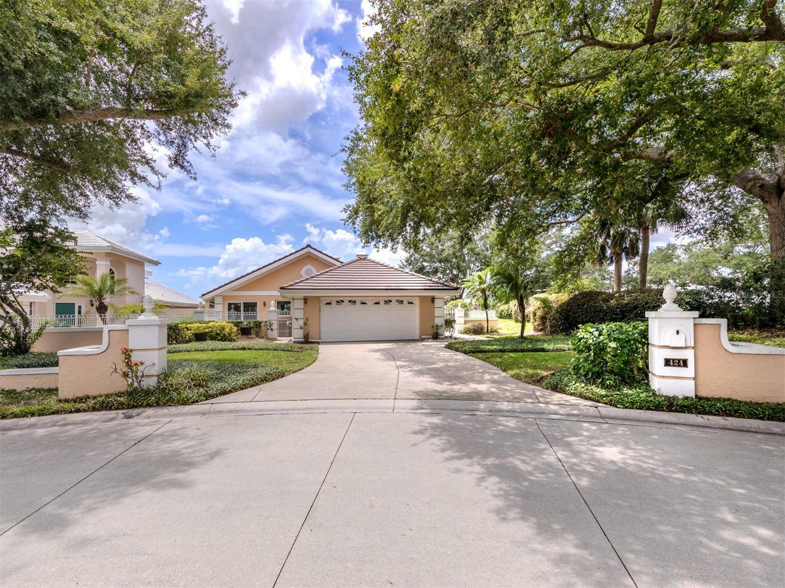Venice, FL 34293,424 CARDIFF RD #27