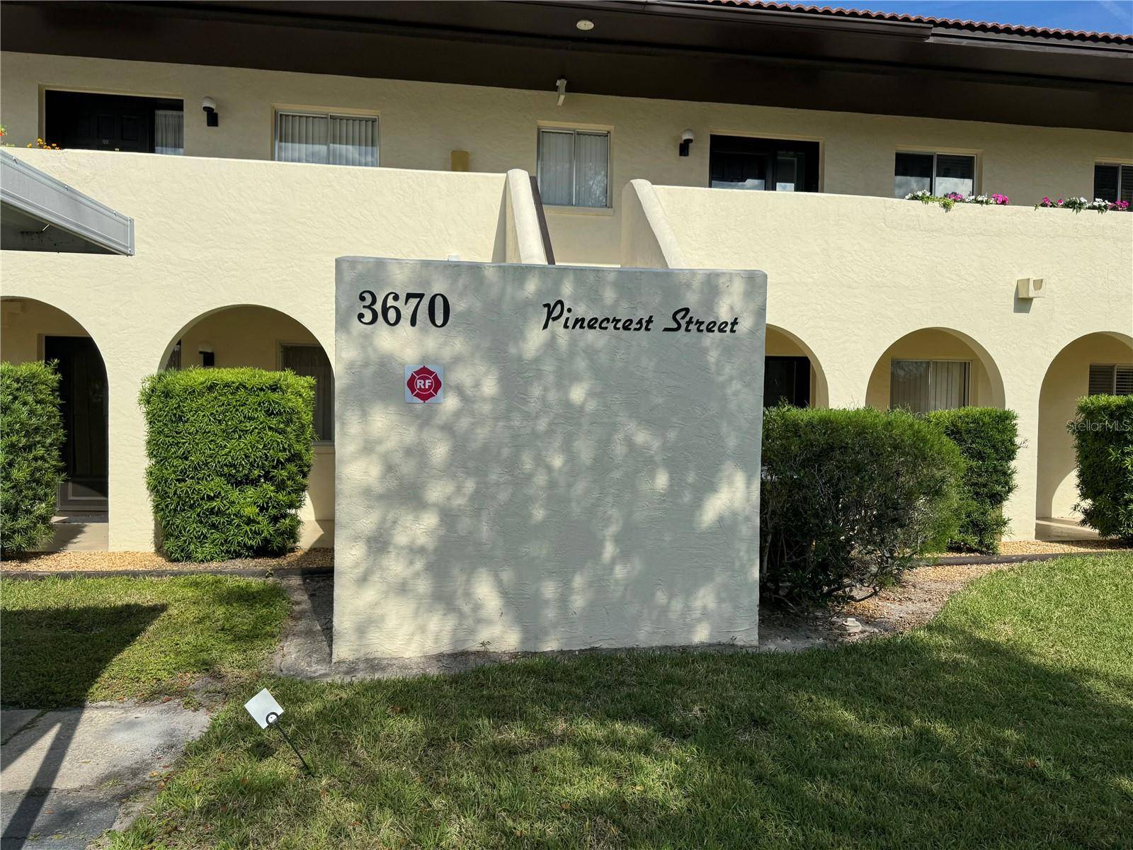 Sarasota, FL 34232,3670 PINECREST ST #111