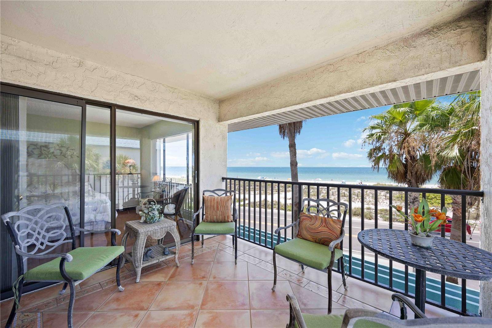 Bradenton Beach, FL 34217,501 GULF DR N #201