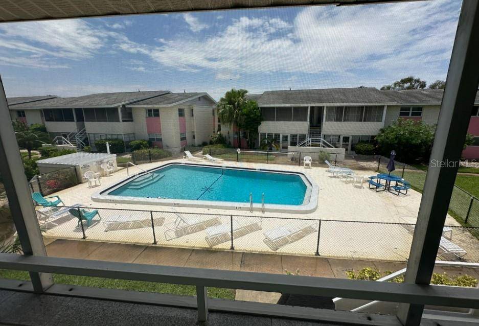 Sarasota, FL 34232,2501 BENEVA RD #8