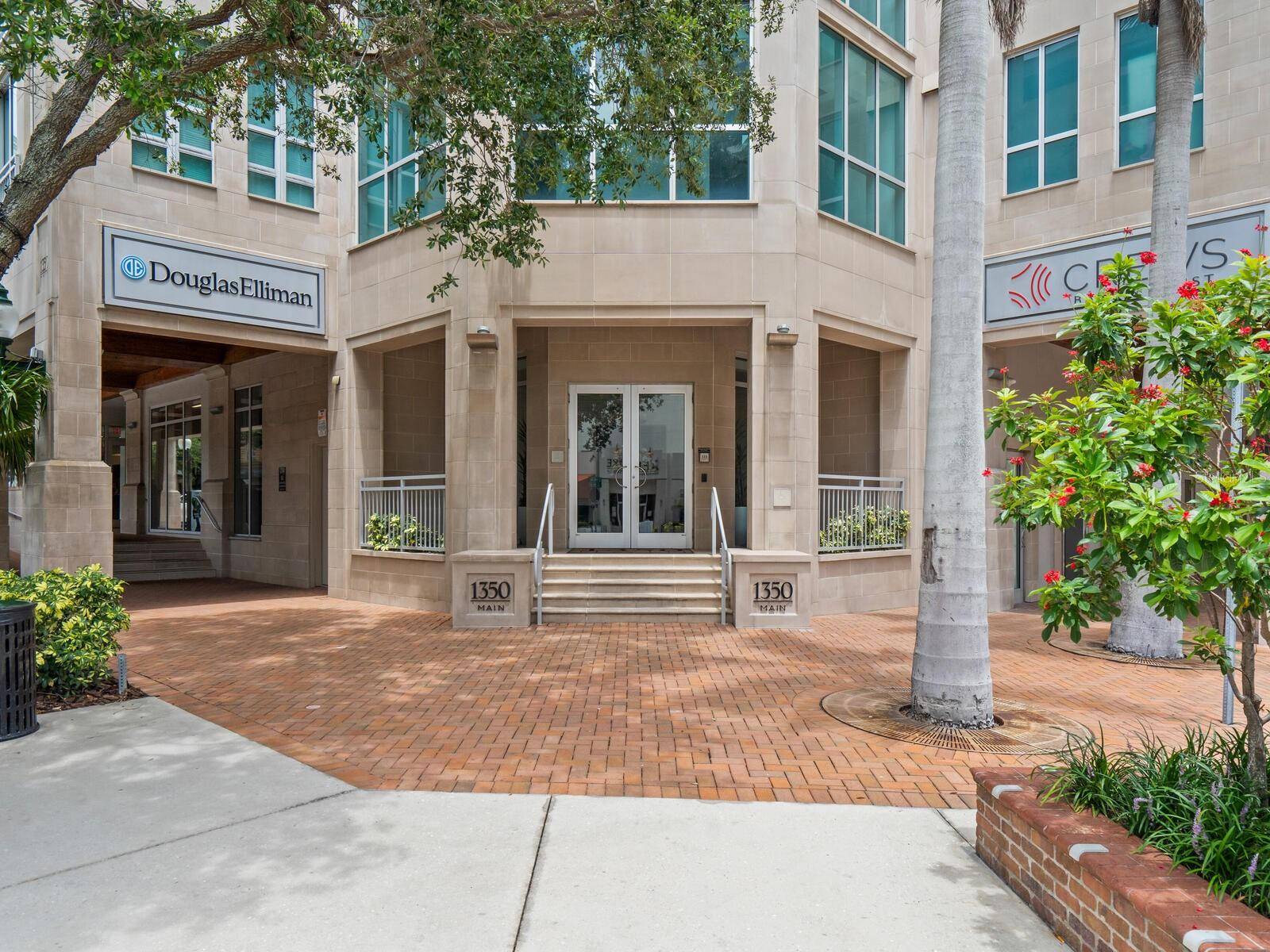 Sarasota, FL 34236,1350 MAIN ST #1302