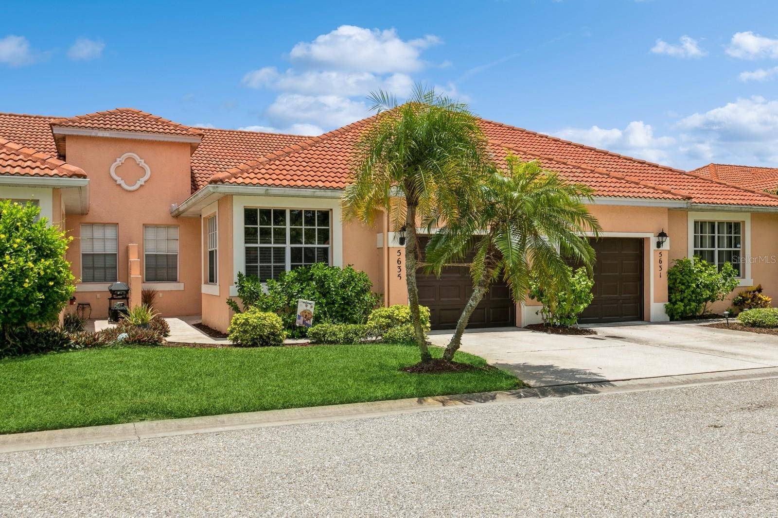 Palmetto, FL 34221,5635 SPANISH POINT CT