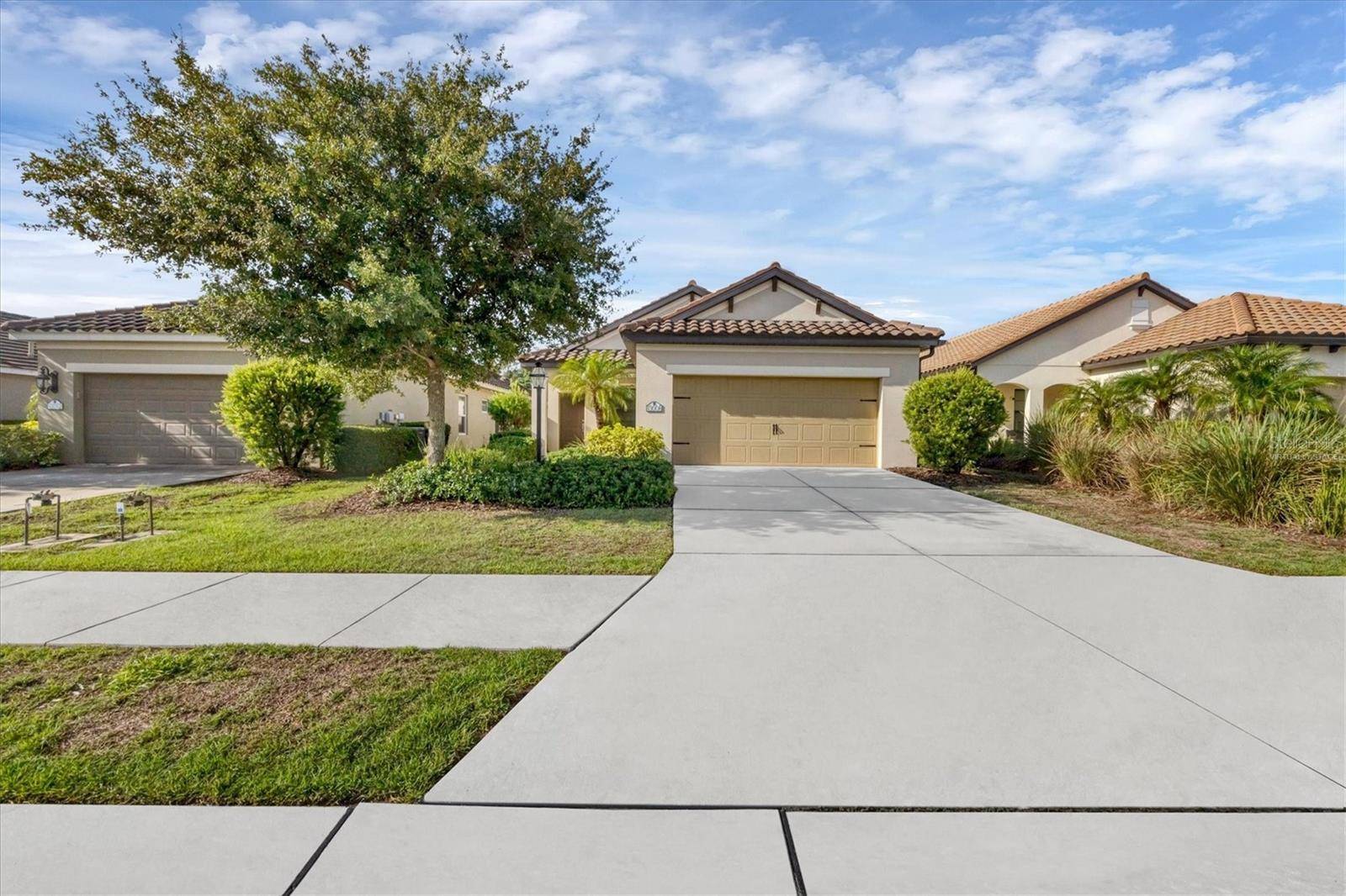 Bradenton, FL 34211,13008 DEEP BLUE PL