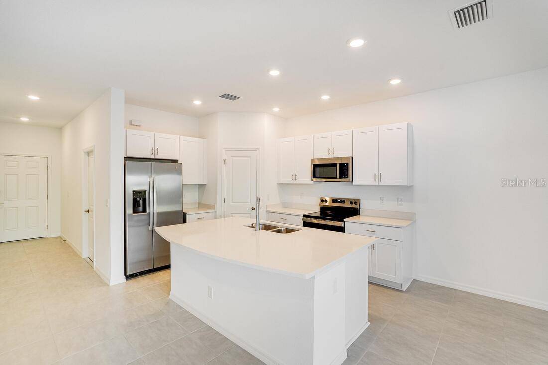 Lakewood Ranch, FL 34211,3055 NOVARA LN