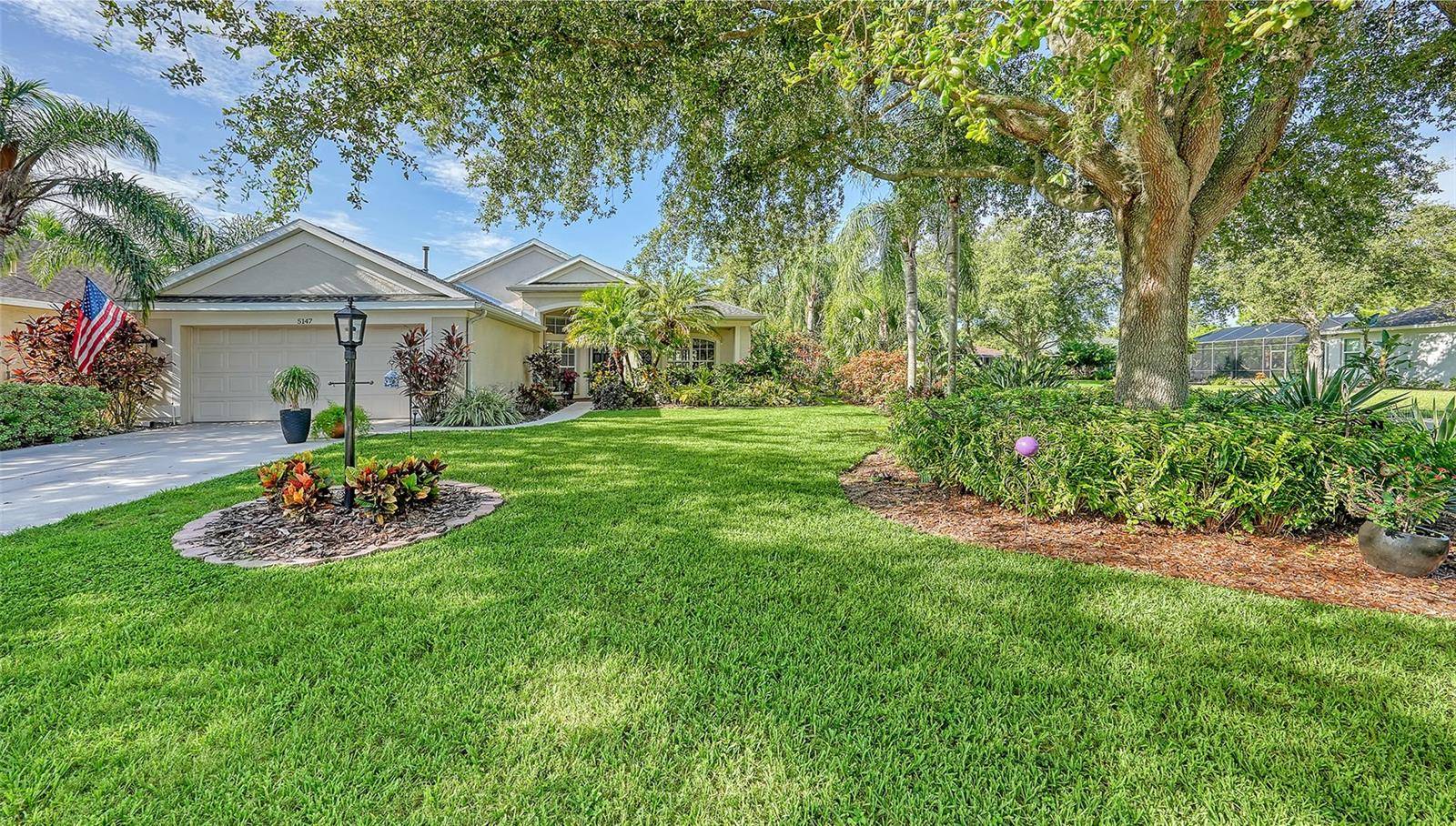 Sarasota, FL 34243,5147 CREEKSIDE TRL