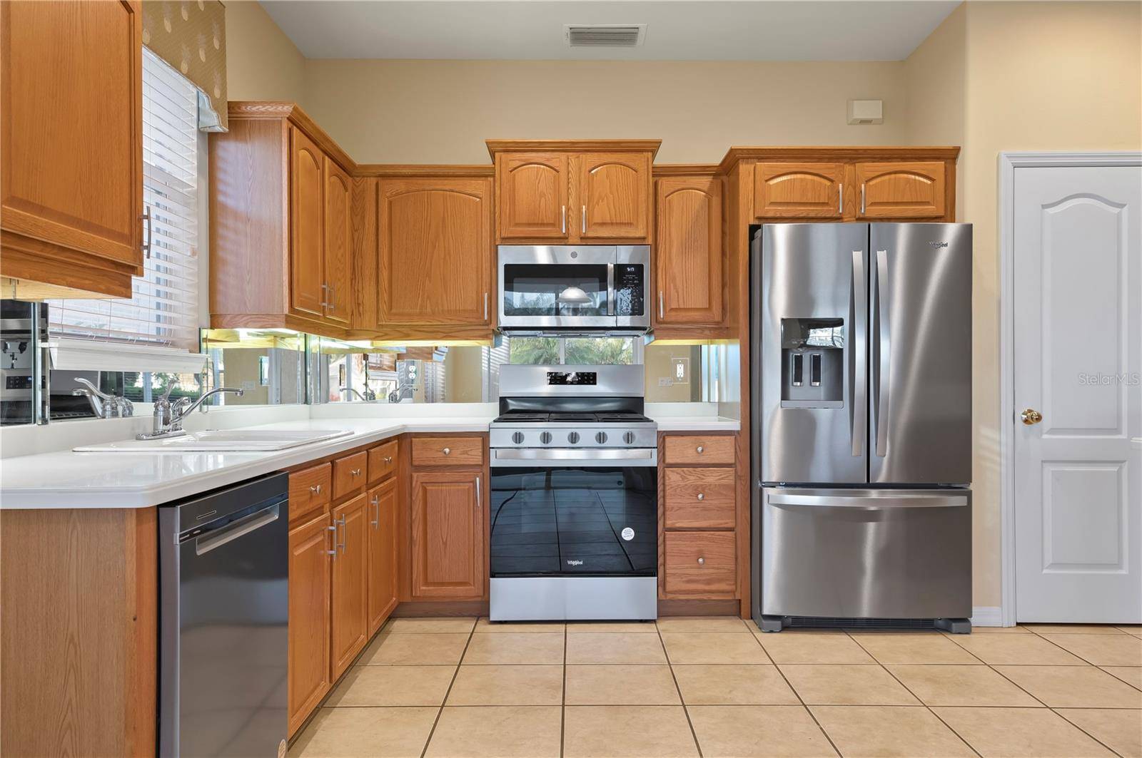 Sarasota, FL 34233,4140 REFLECTIONS Pkwy