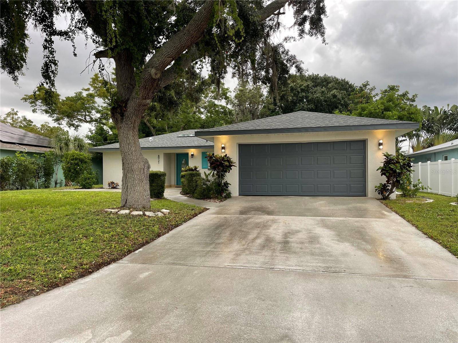 Sarasota, FL 34231,8921 POHOY AVE