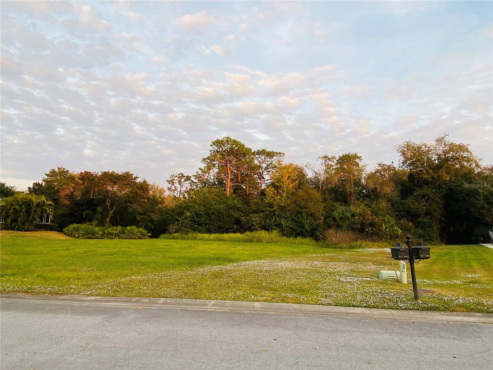 Bradenton, FL 34212,617 130TH CT NE