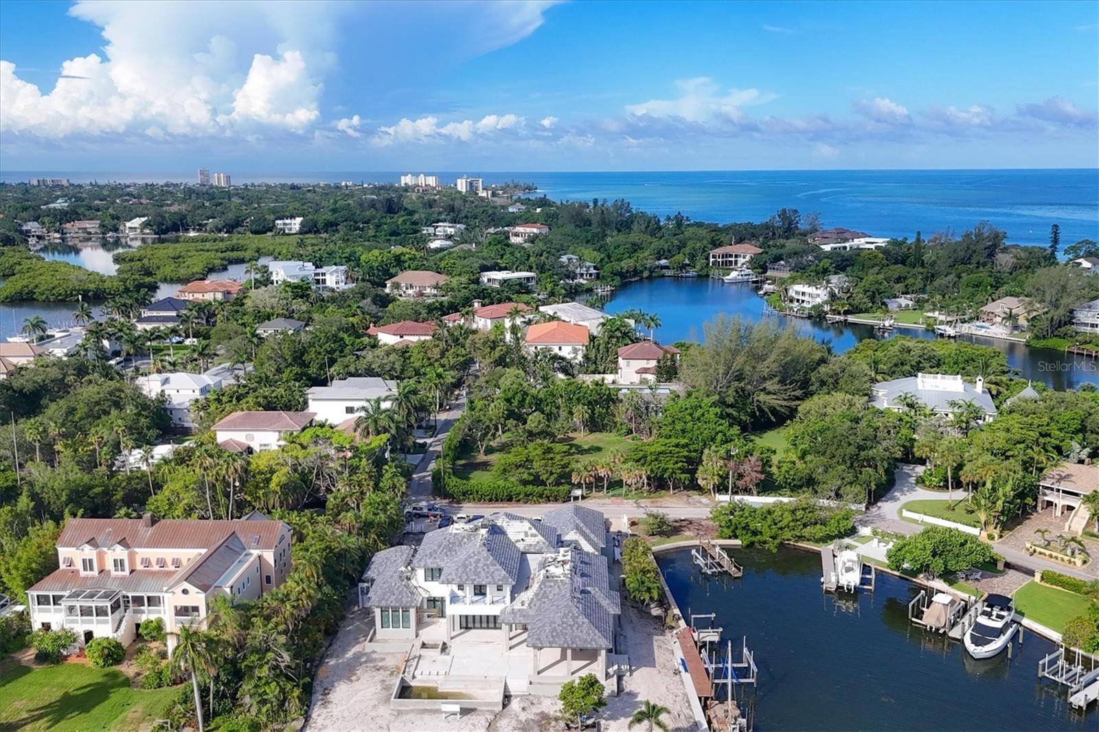 Sarasota, FL 34242,0 ROBERTS POINT RD