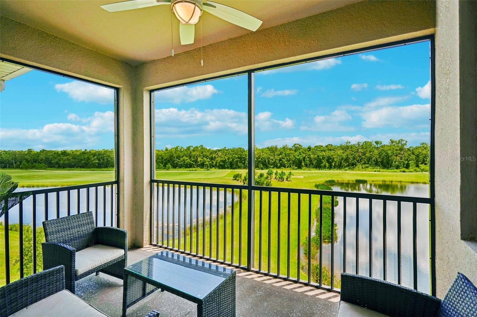 Bradenton, FL 34211,17704 GAWTHROP DR #402