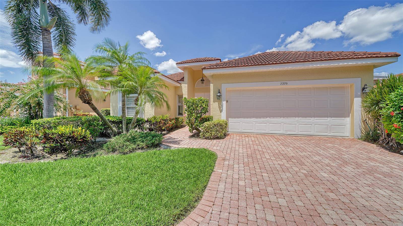 Sarasota, FL 34238,7270 ALICANTE DR #3