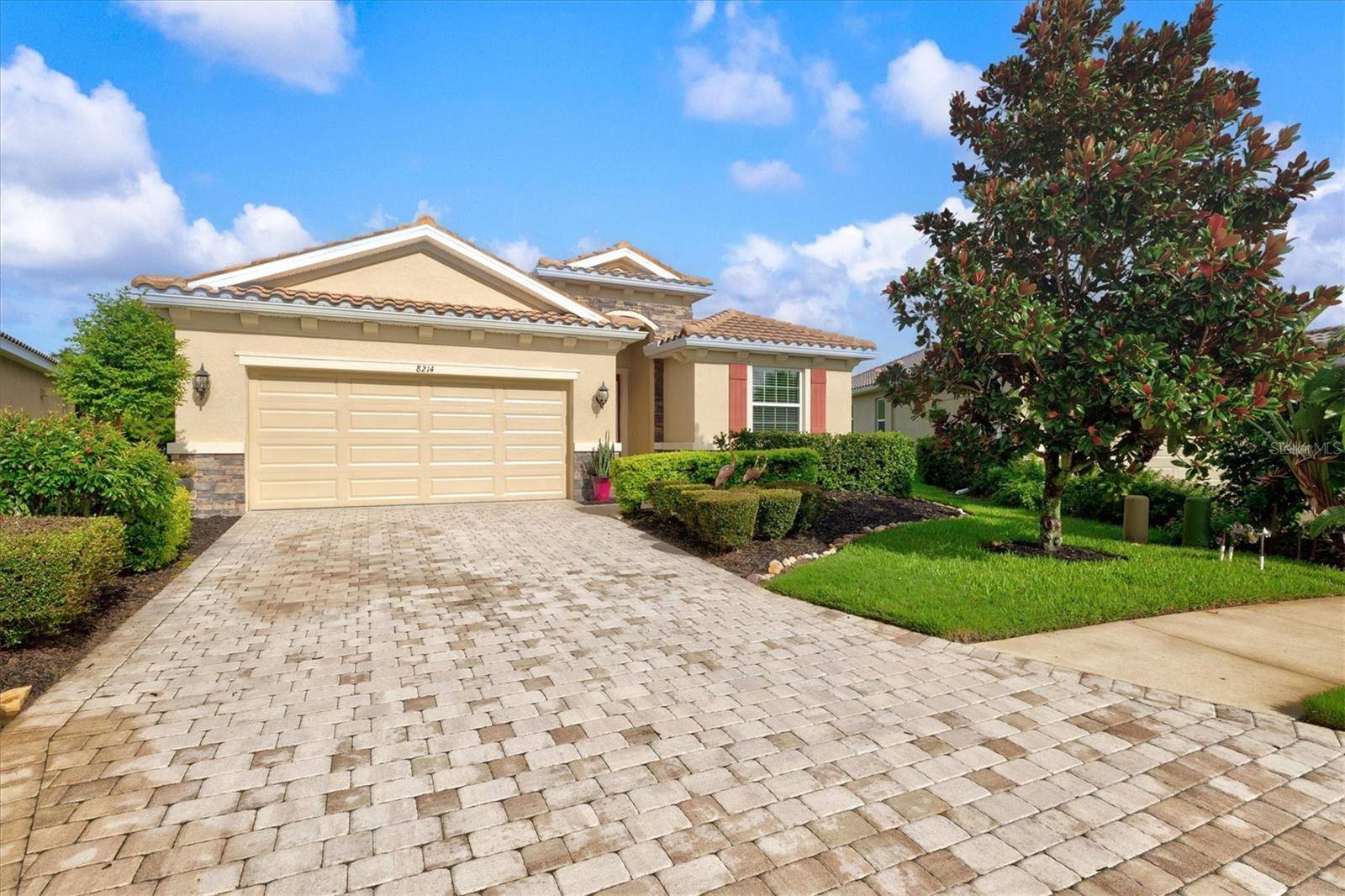 Sarasota, FL 34243,8214 LAS LILIAS CT