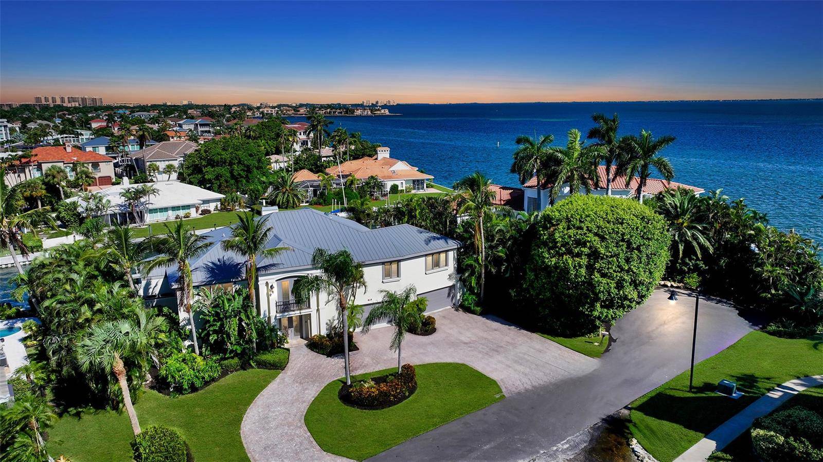 Longboat Key, FL 34228,549 SLOOP LN