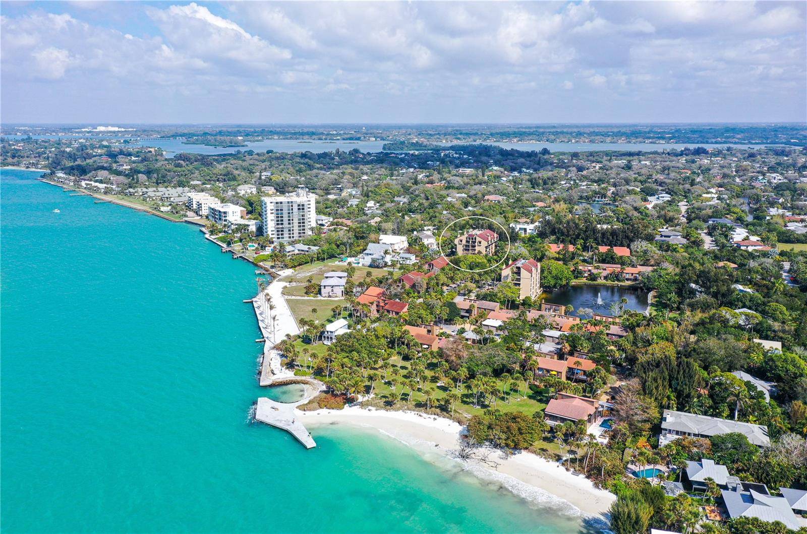 Sarasota, FL 34242,4900 OCEAN BLVD #303