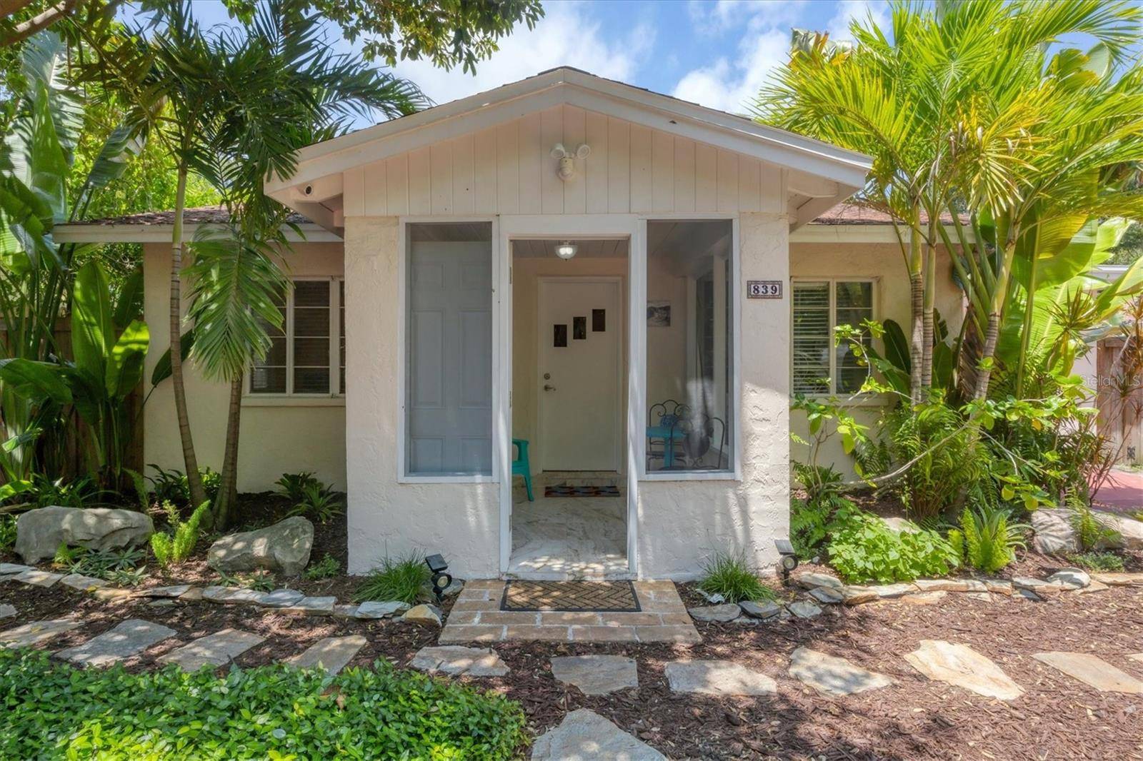 Sarasota, FL 34234,839 40TH ST