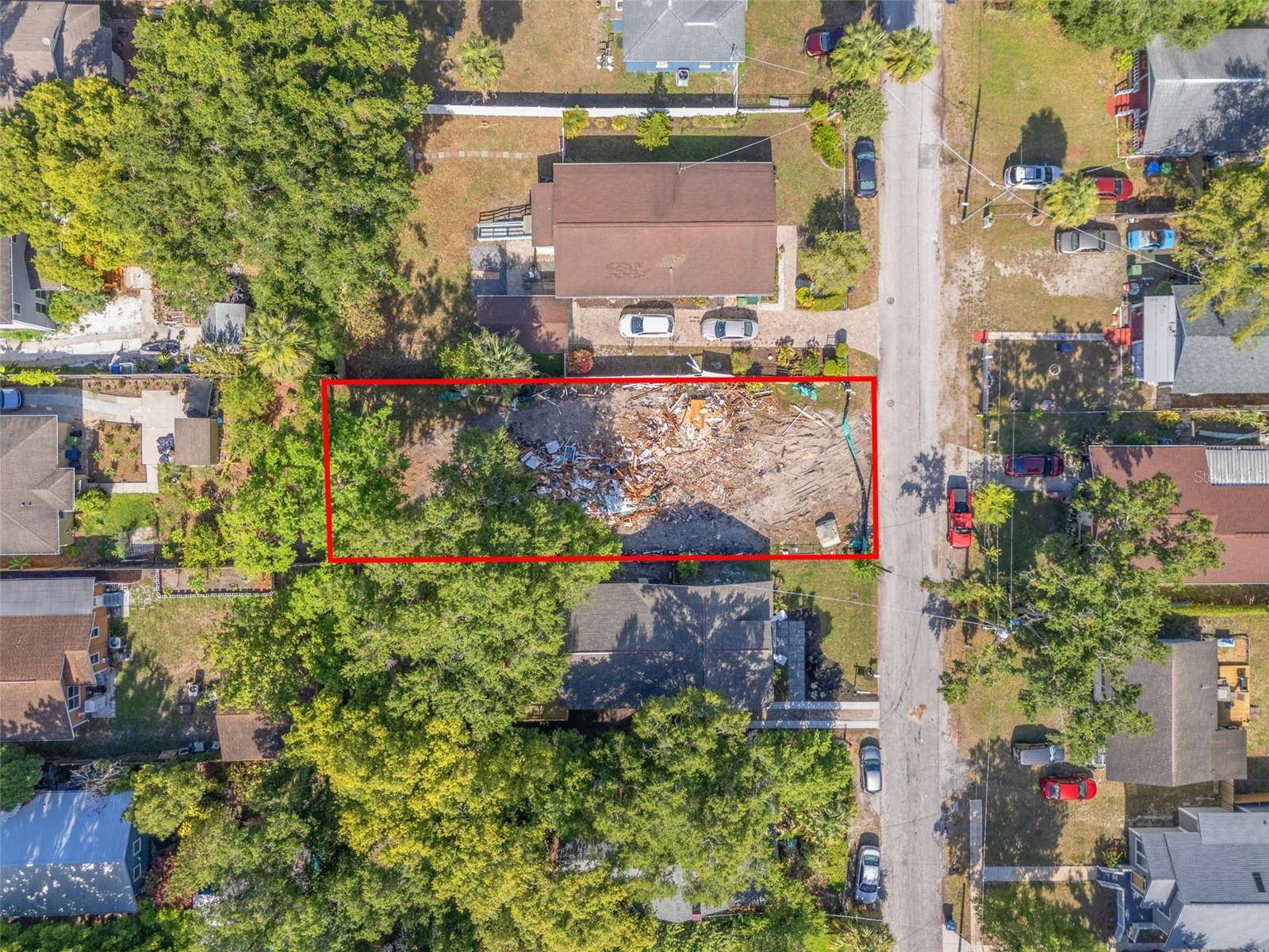 Tampa, FL 33603,810 E FRIERSON AVE