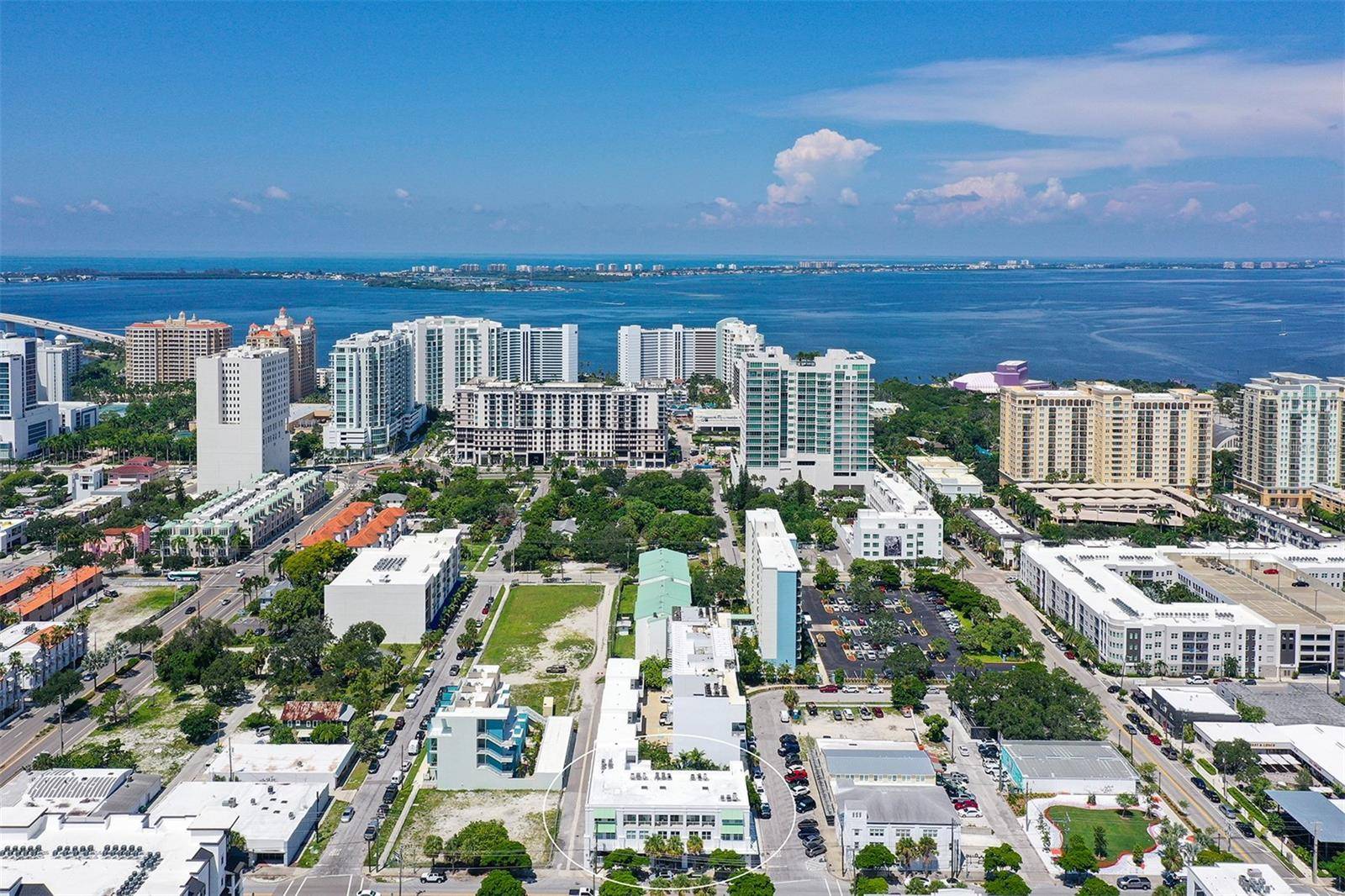 Sarasota, FL 34236,433 CENTRAL AVE