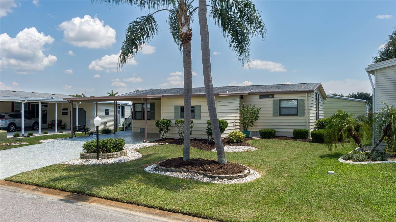 Palmetto, FL 34221,8408 IMPERIAL CIR