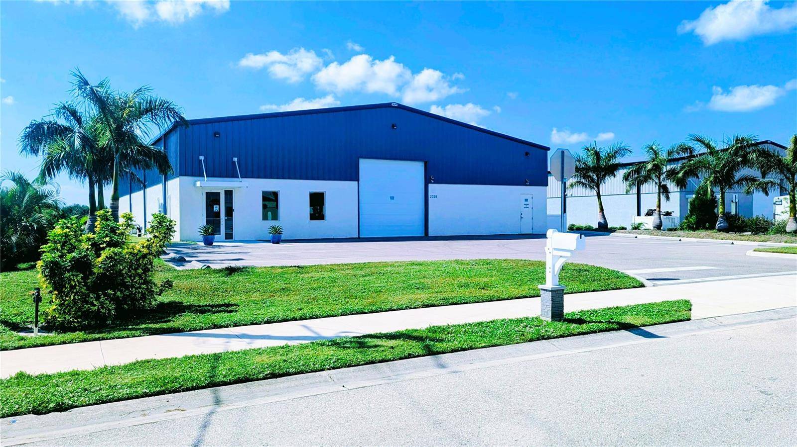 Sarasota, FL 34243,2328 72ND DR E