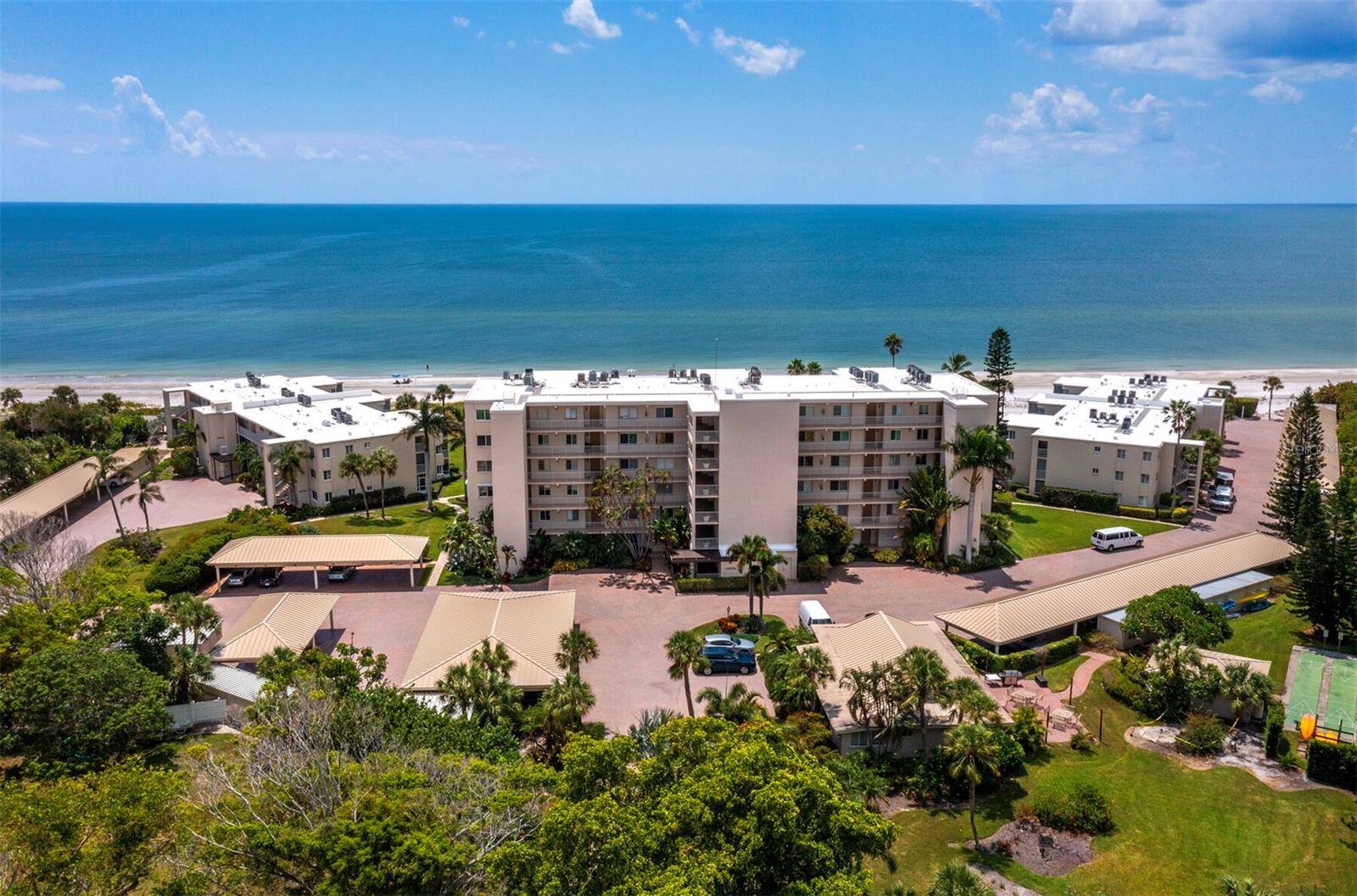 Longboat Key, FL 34228,4825 GULF OF MEXICO DR #105