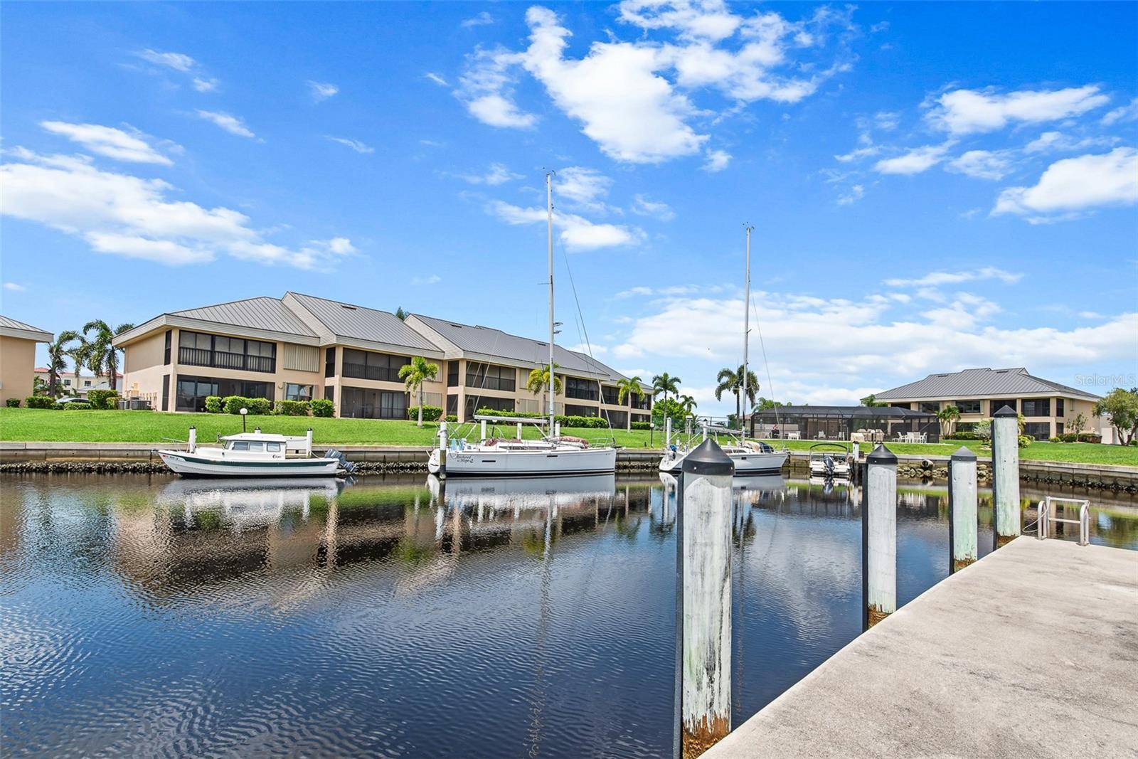 Punta Gorda, FL 33950,1355 ROCK DOVE CT #1-2