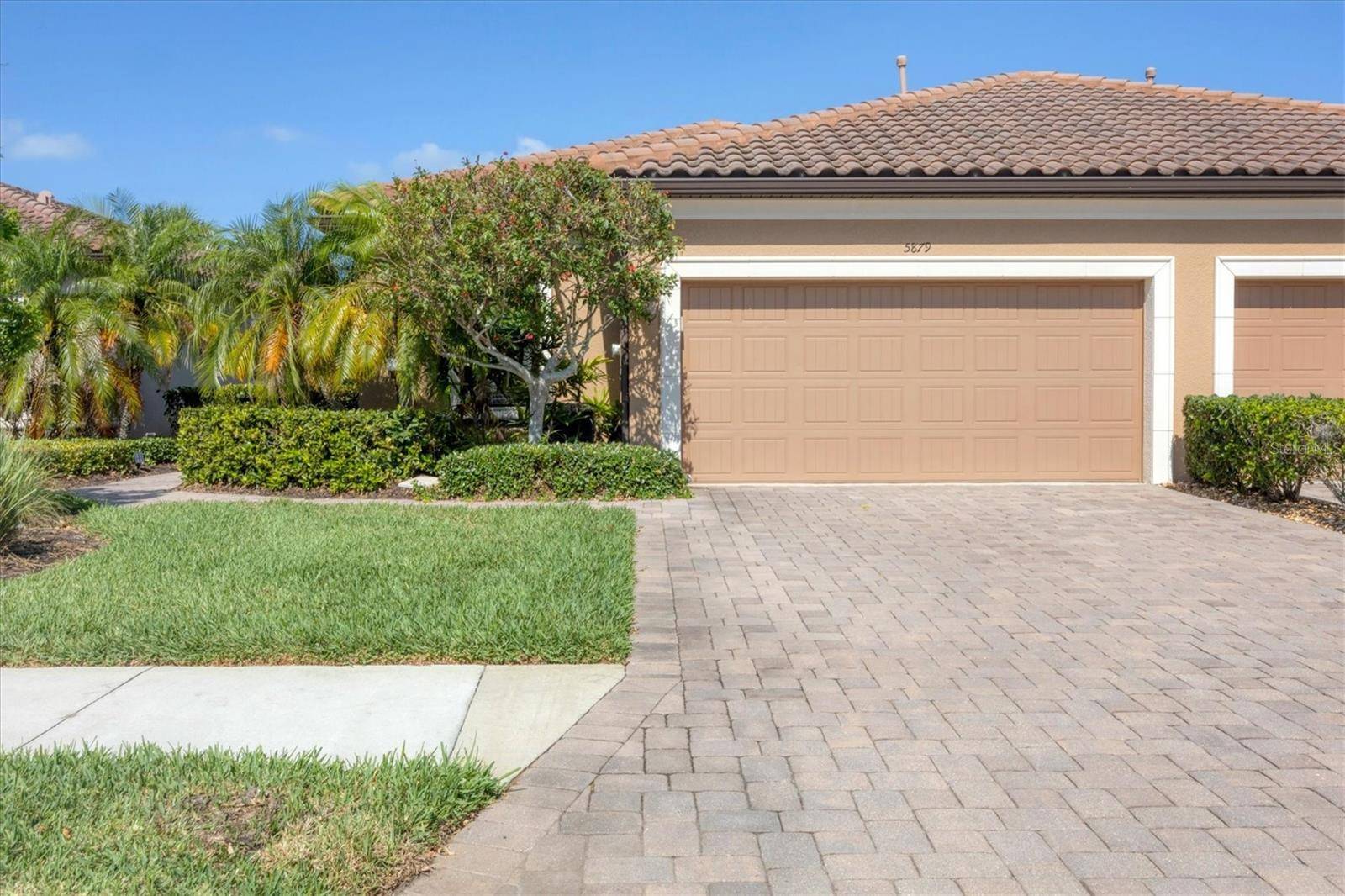 Sarasota, FL 34231,5879 CAVANO DR