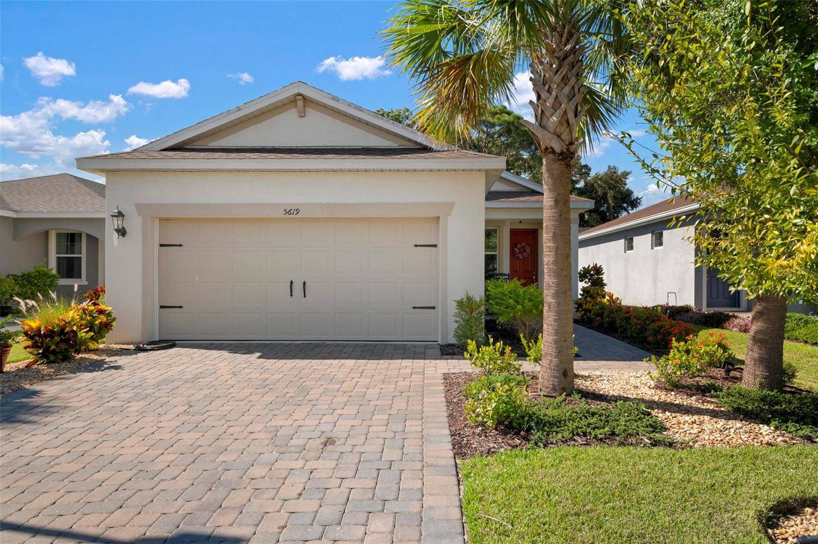 Palmetto, FL 34221,5619 LOS ROBLES CT