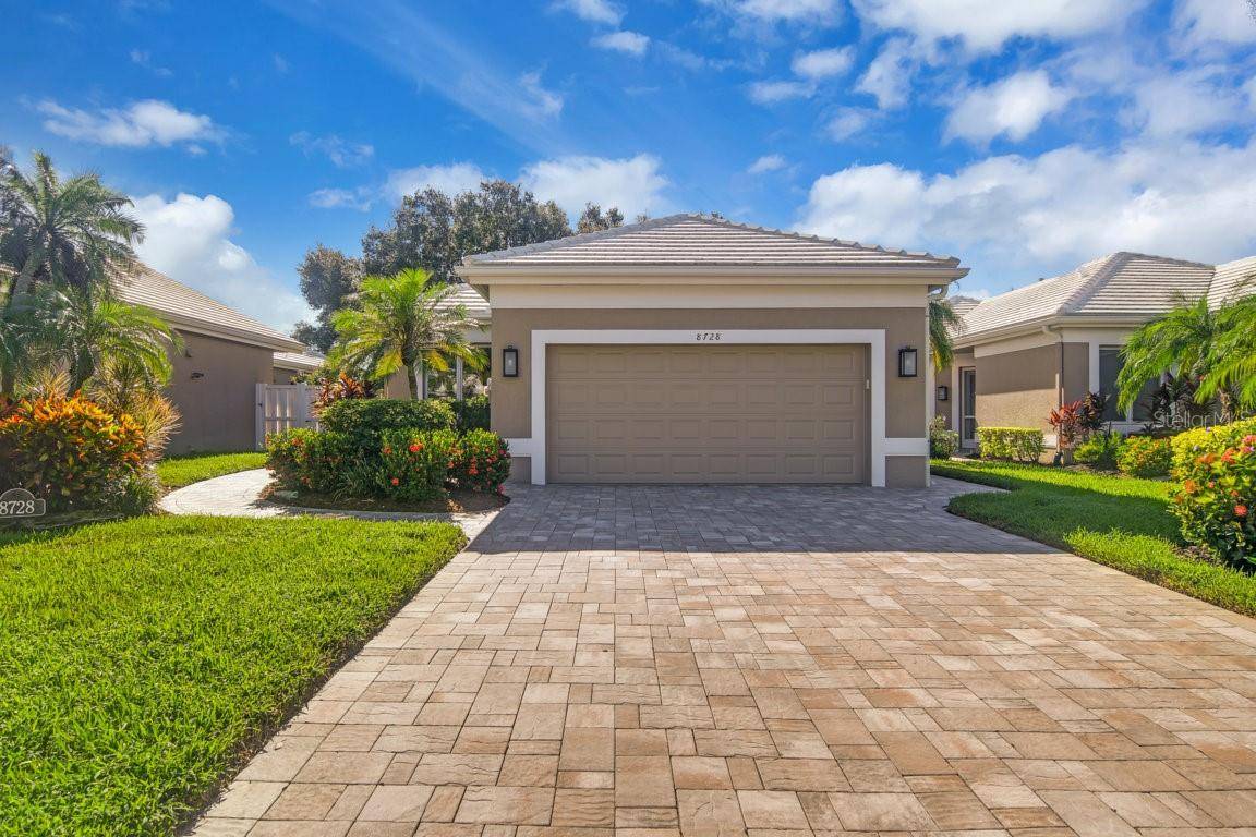 Bradenton, FL 34211,8728 53RD TER E