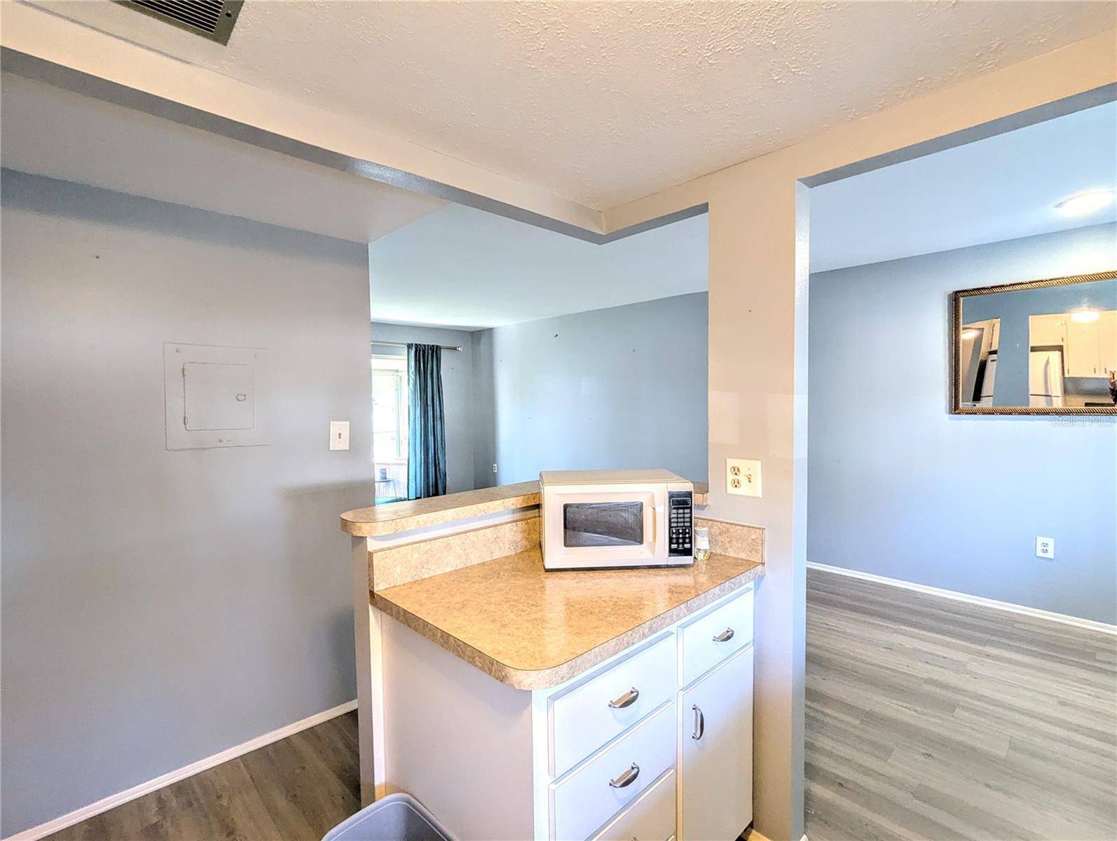 Bradenton, FL 34207,5933 17TH ST W #A24