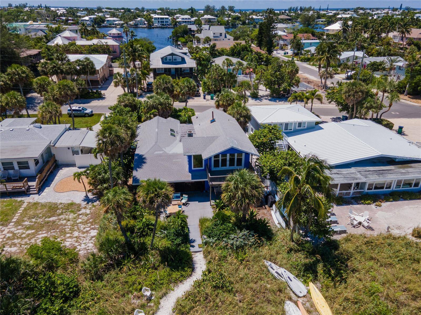 Anna Maria, FL 34216,806 S BAY BLVD