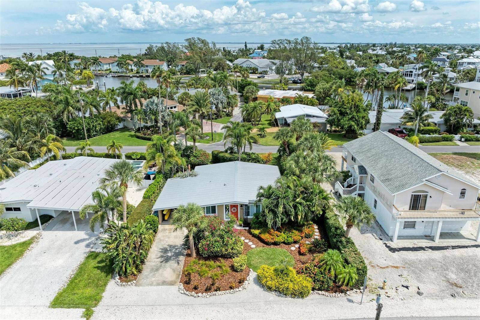 Anna Maria, FL 34216,136 CRESCENT DR