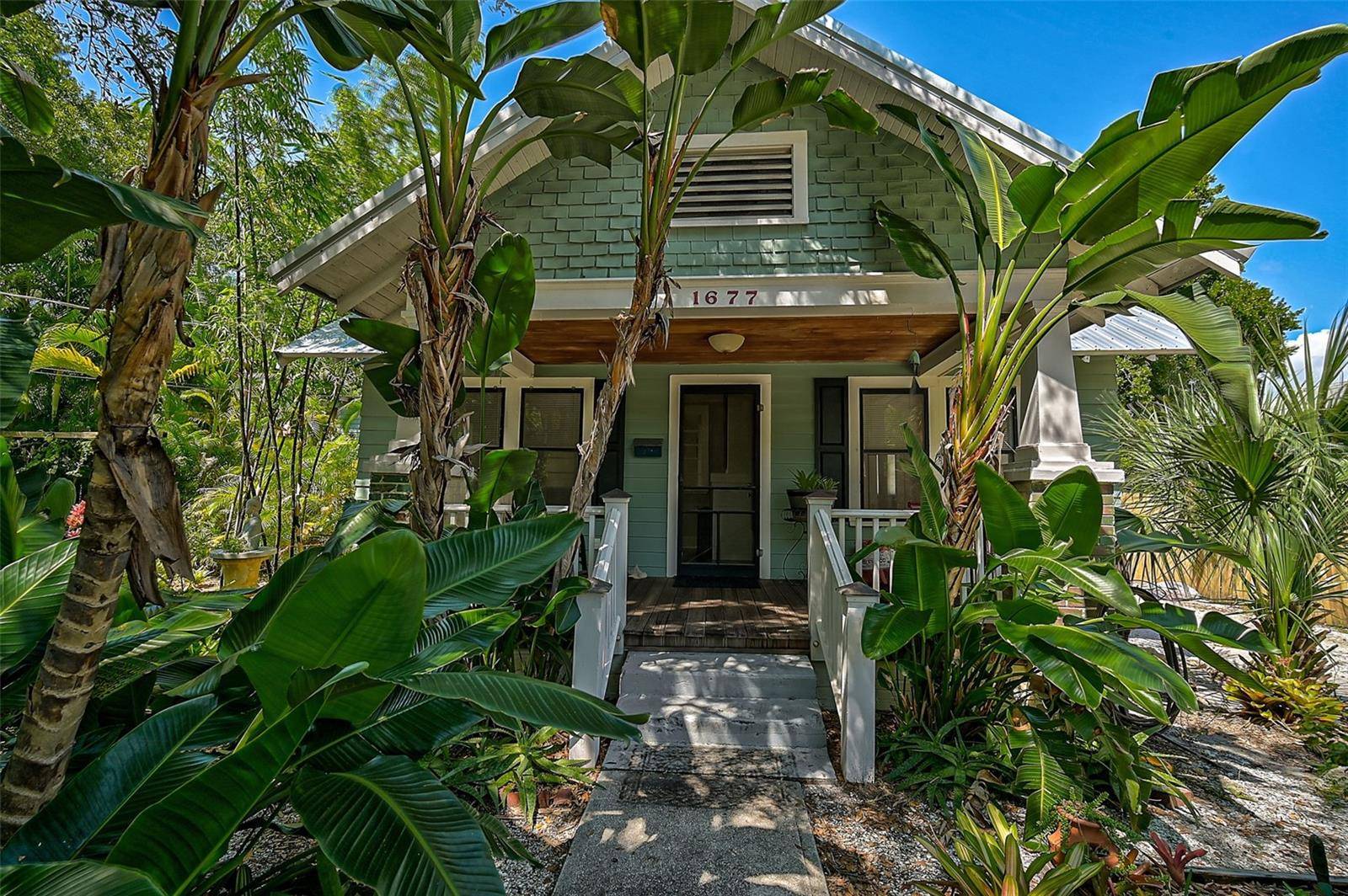 Sarasota, FL 34236,1677 4TH ST