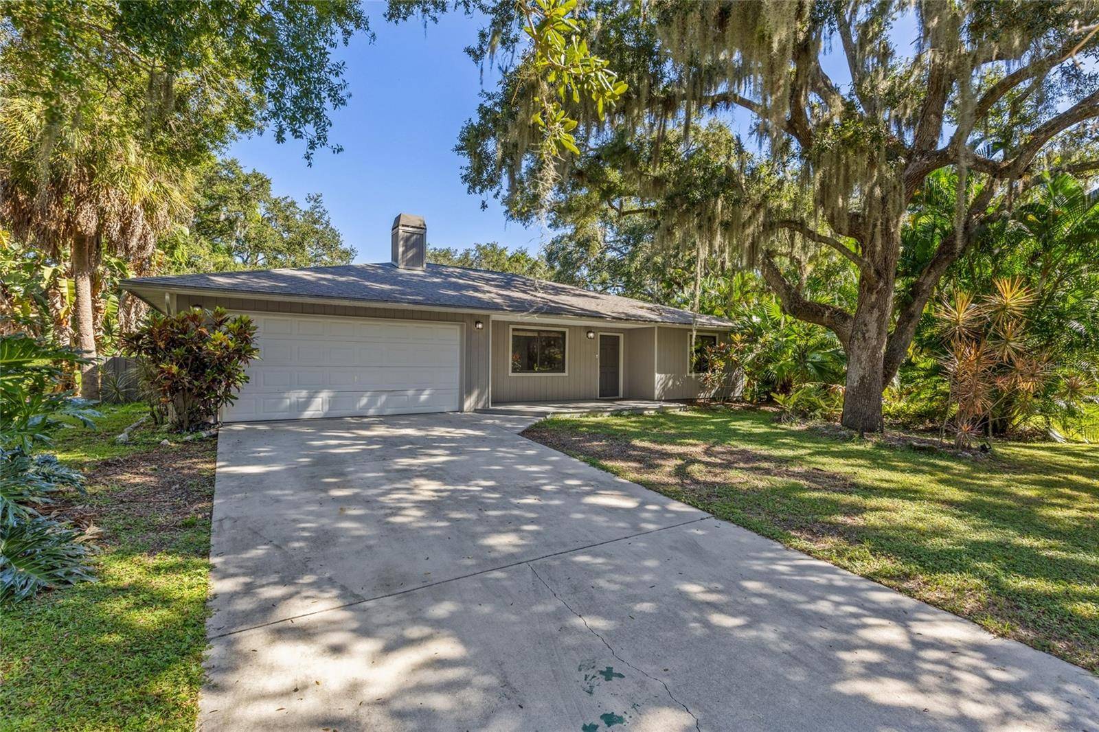 Sarasota, FL 34232,4595 FRIAR TUCK LN