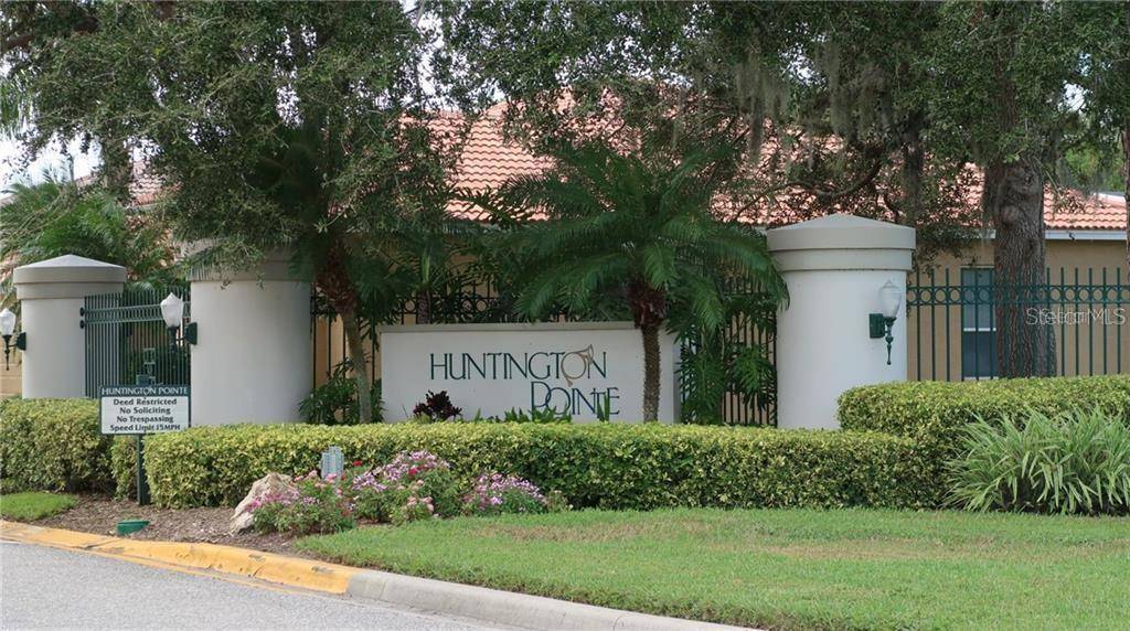 Sarasota, FL 34238,8804 HUNTINGTON POINTE DR