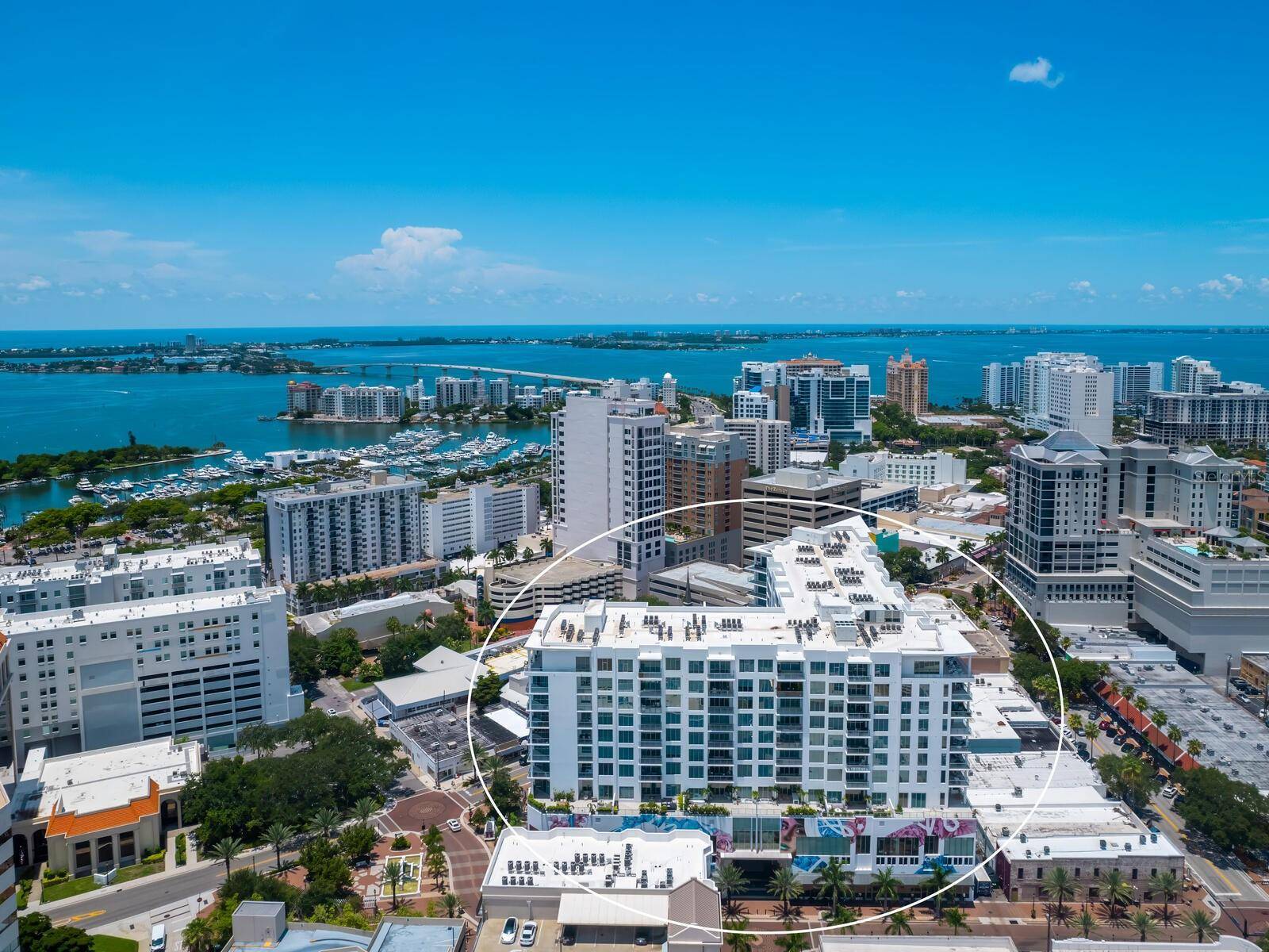 Sarasota, FL 34236,111 S PINEAPPLE AVE #605