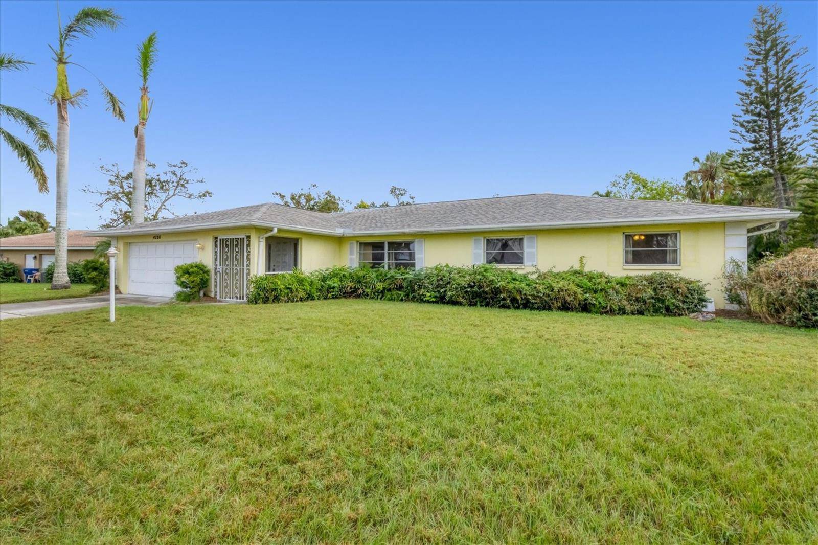 Sarasota, FL 34243,4728 PALM AIRE CIR