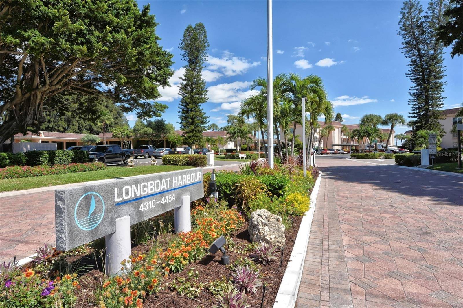 Longboat Key, FL 34228,4440 EXETER DR #301