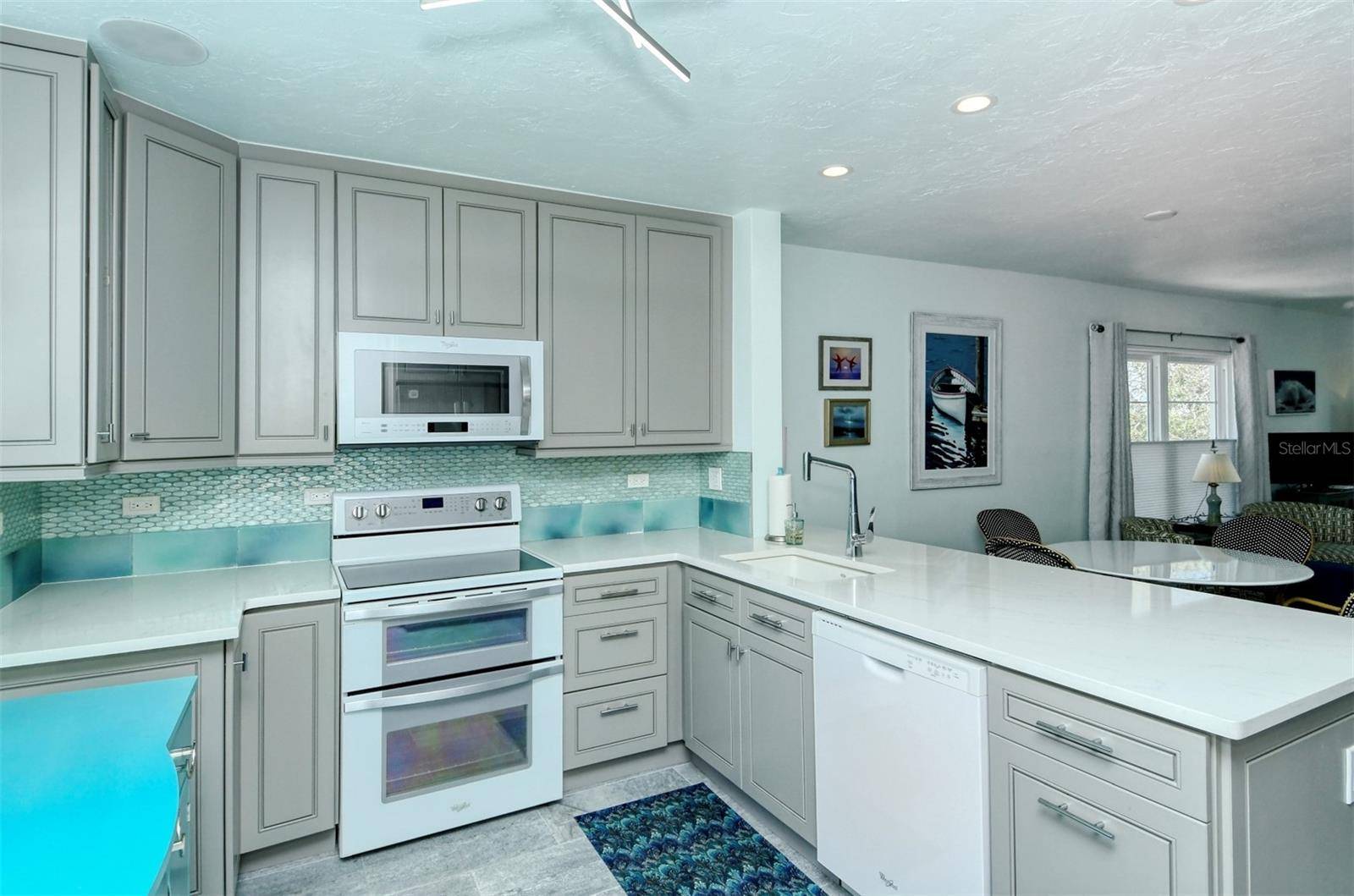 Longboat Key, FL 34228,4440 EXETER DR #301