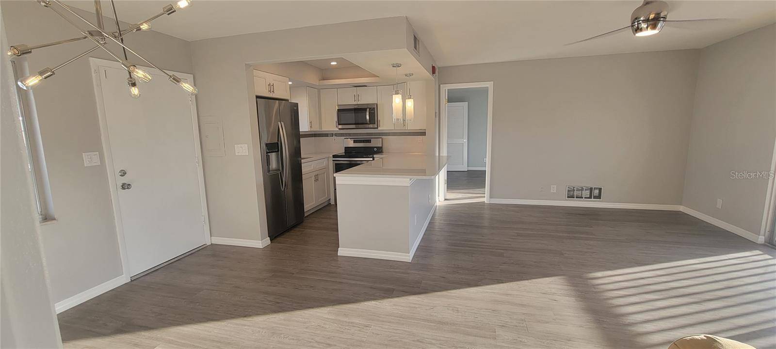 Sarasota, FL 34239,3751 S SCHOOL AVE #19