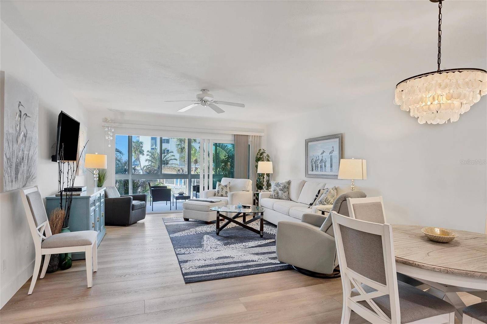 Sarasota, FL 34236,2100 BENJAMIN FRANKLIN DR #205