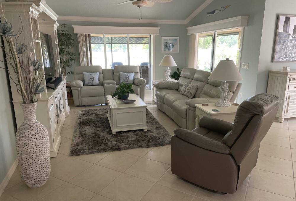 The Villages, FL 32163,3823 FENSTER LN