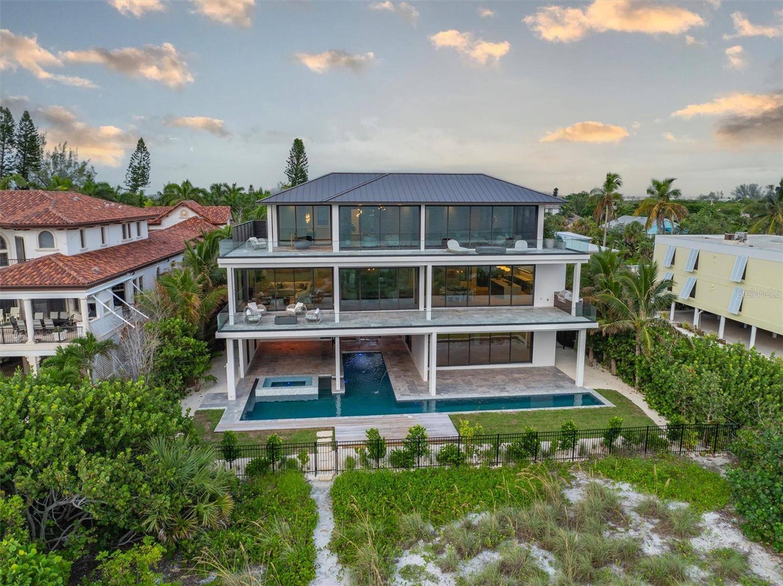 Longboat Key, FL 34228,5861 GULF OF MEXICO DR