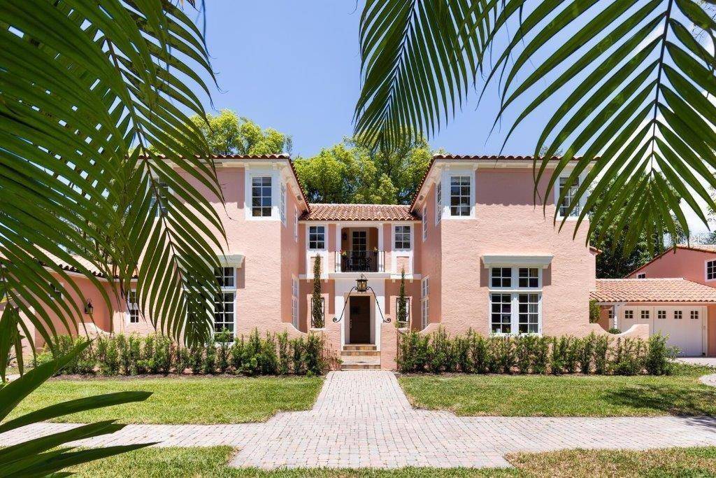 Sarasota, FL 34234,4511 BAY SHORE RD