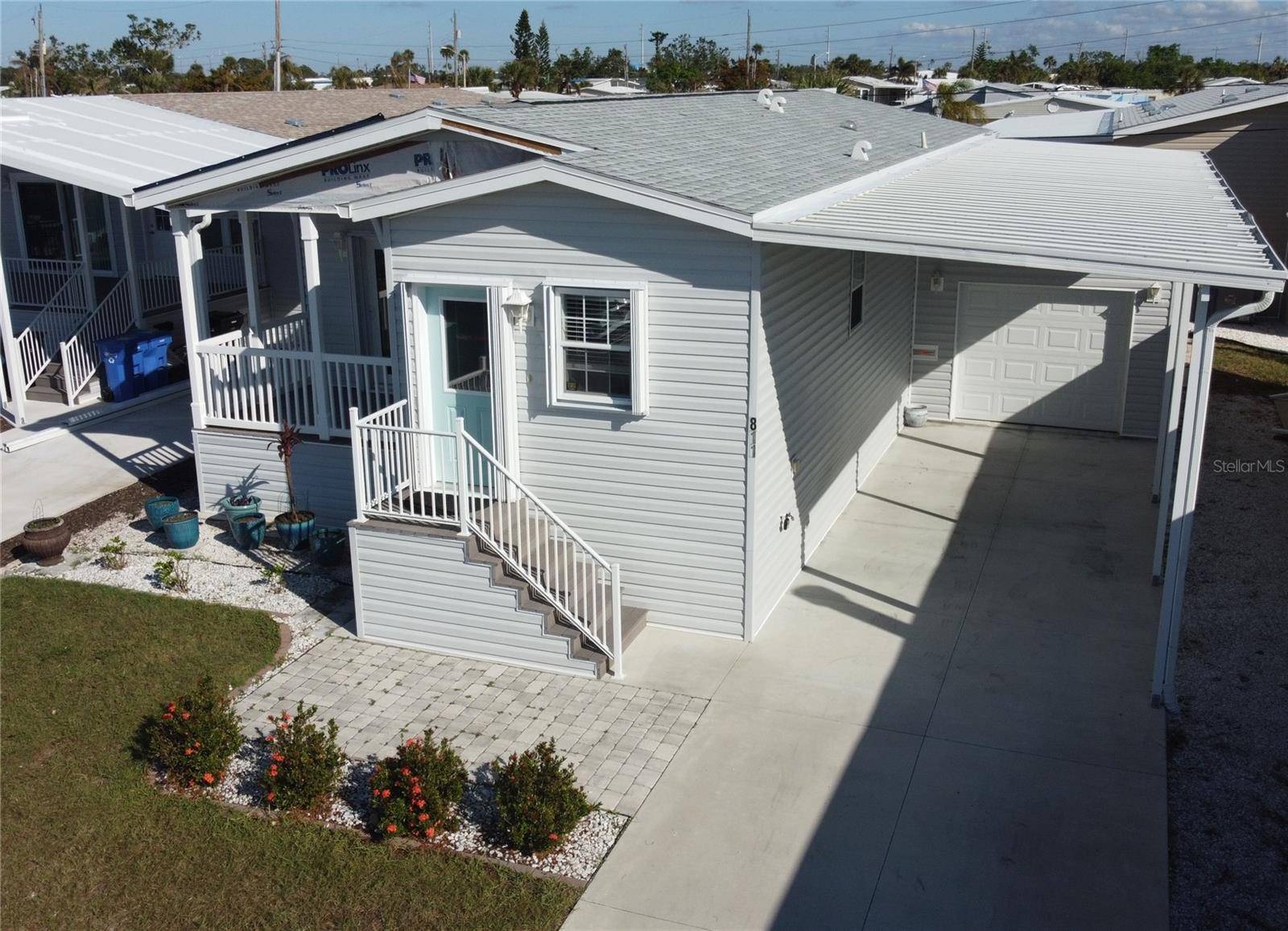 Venice, FL 34285,811 S WATERWAY