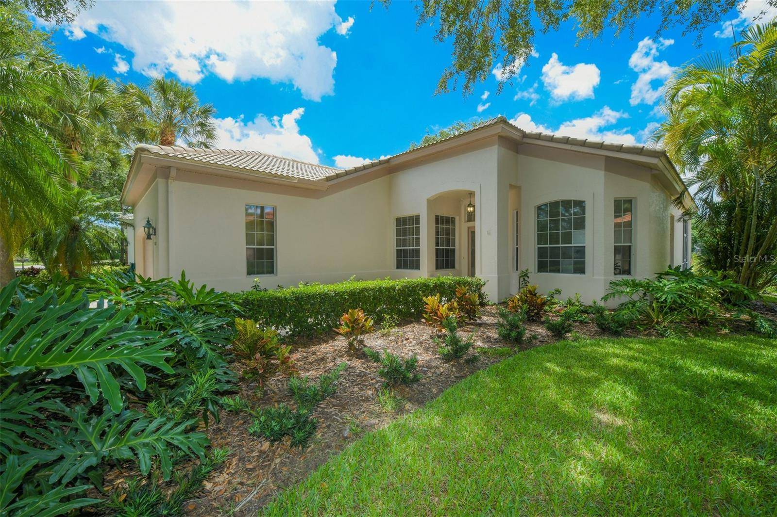 Sarasota, FL 34235,5643 DOWNHAM MDWS