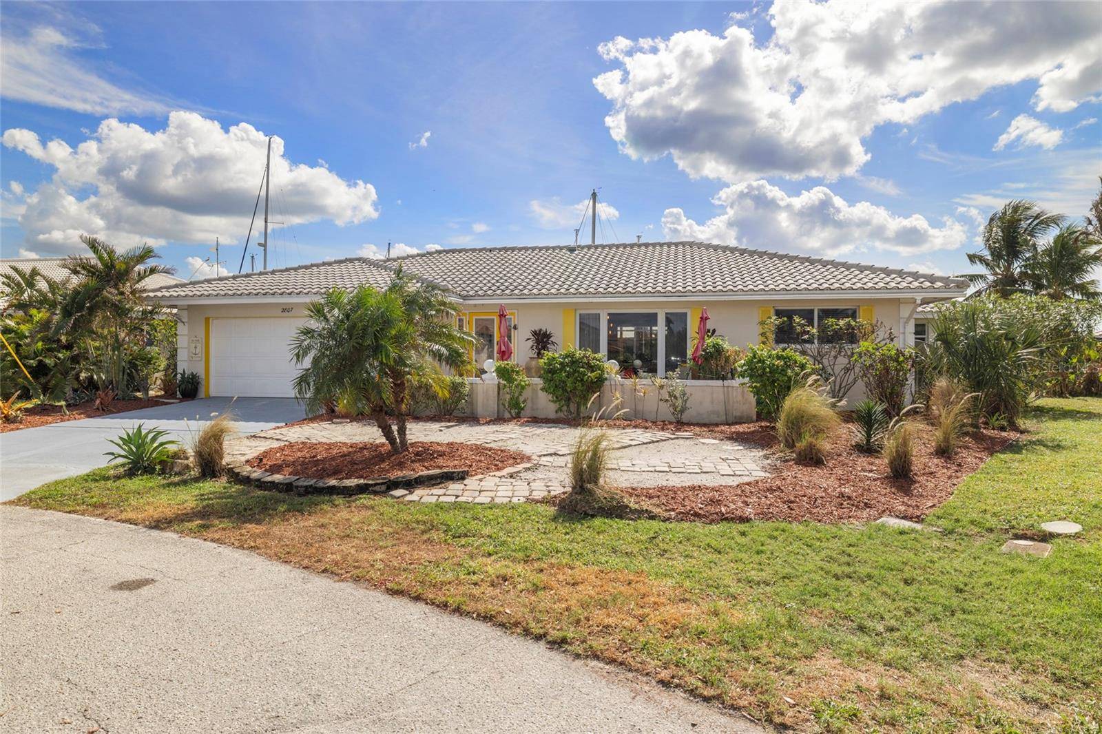 Punta Gorda, FL 33950,2807 CORAL WAY