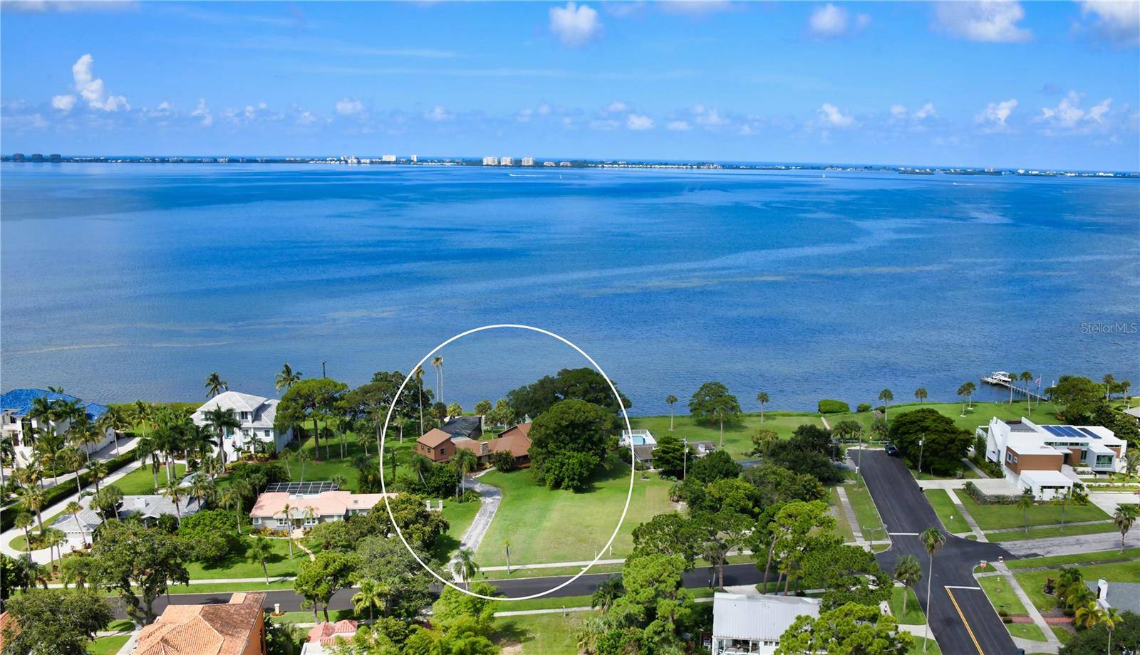 Sarasota, FL 34243,7514 WESTMORELAND DR