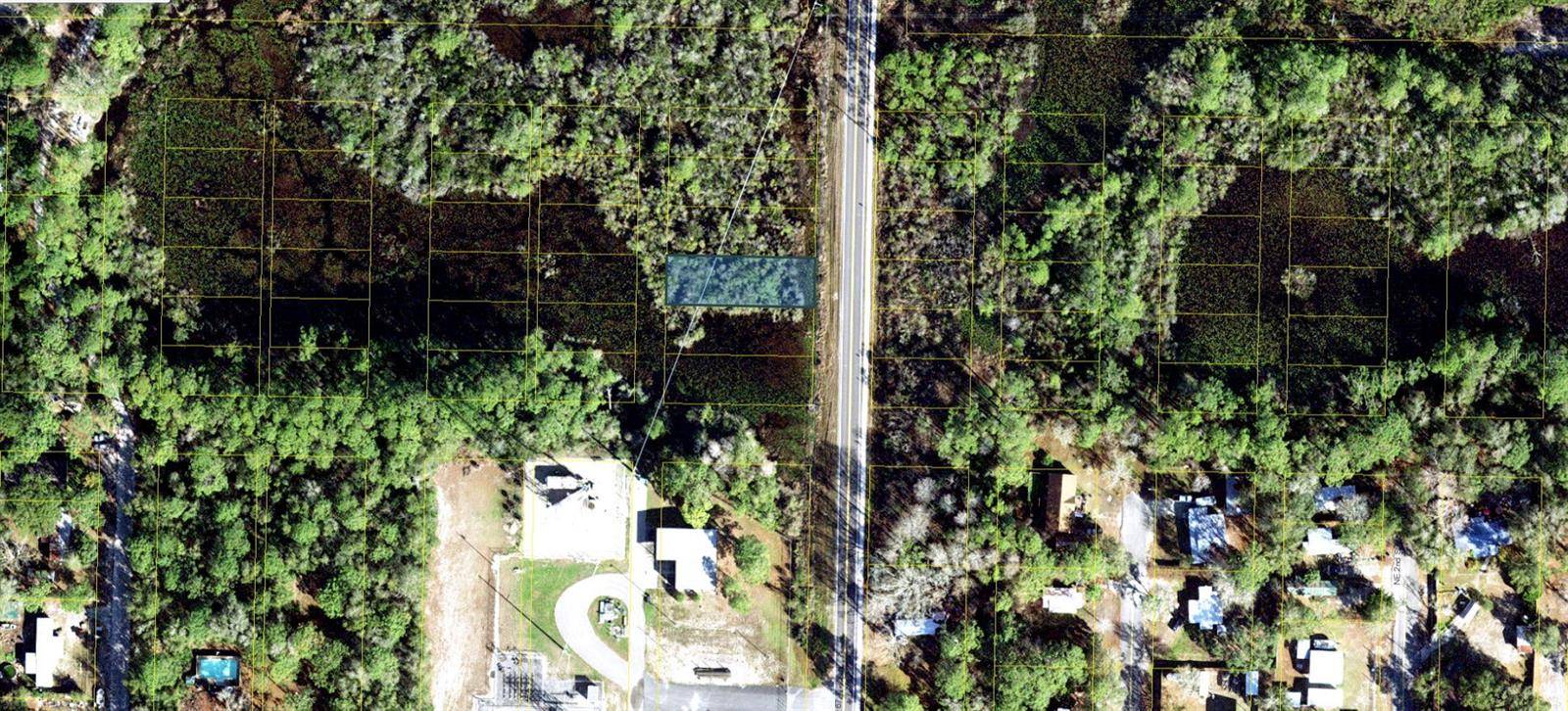 Carrabelle, FL 32322,1305 TALLAHASSEE ST